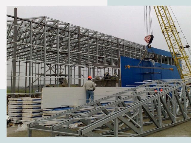 Строительство заводов в Луге