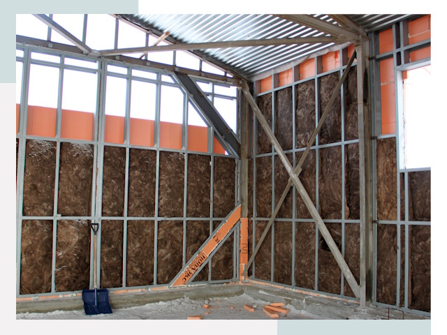 Утепленные ангары в Луге