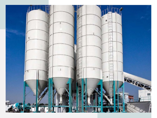 Строительство цементных силосов в Луге