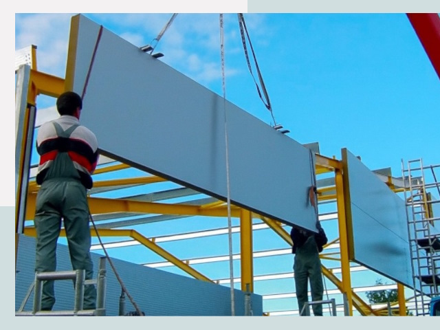 Монтаж сэндвич-панелей в Луге от 619 руб.