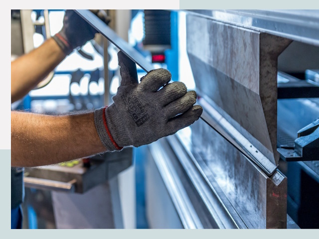 Гибка металла в Луге